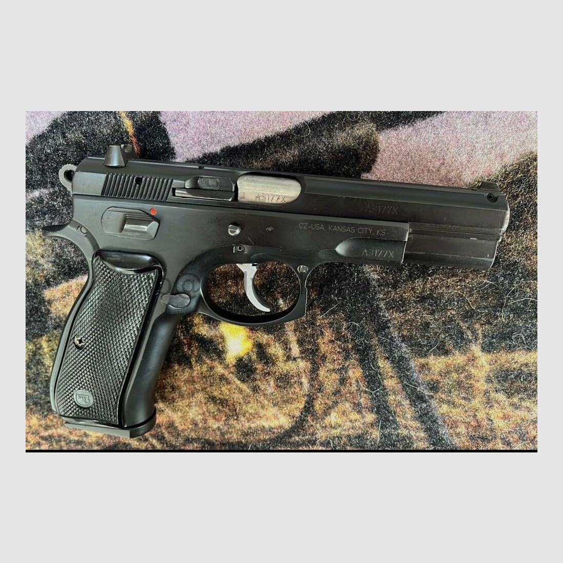 CZ 75 B Like New Pistol with Changeable Magazine in Case .40S&W with Automatic Firing Pin Safety