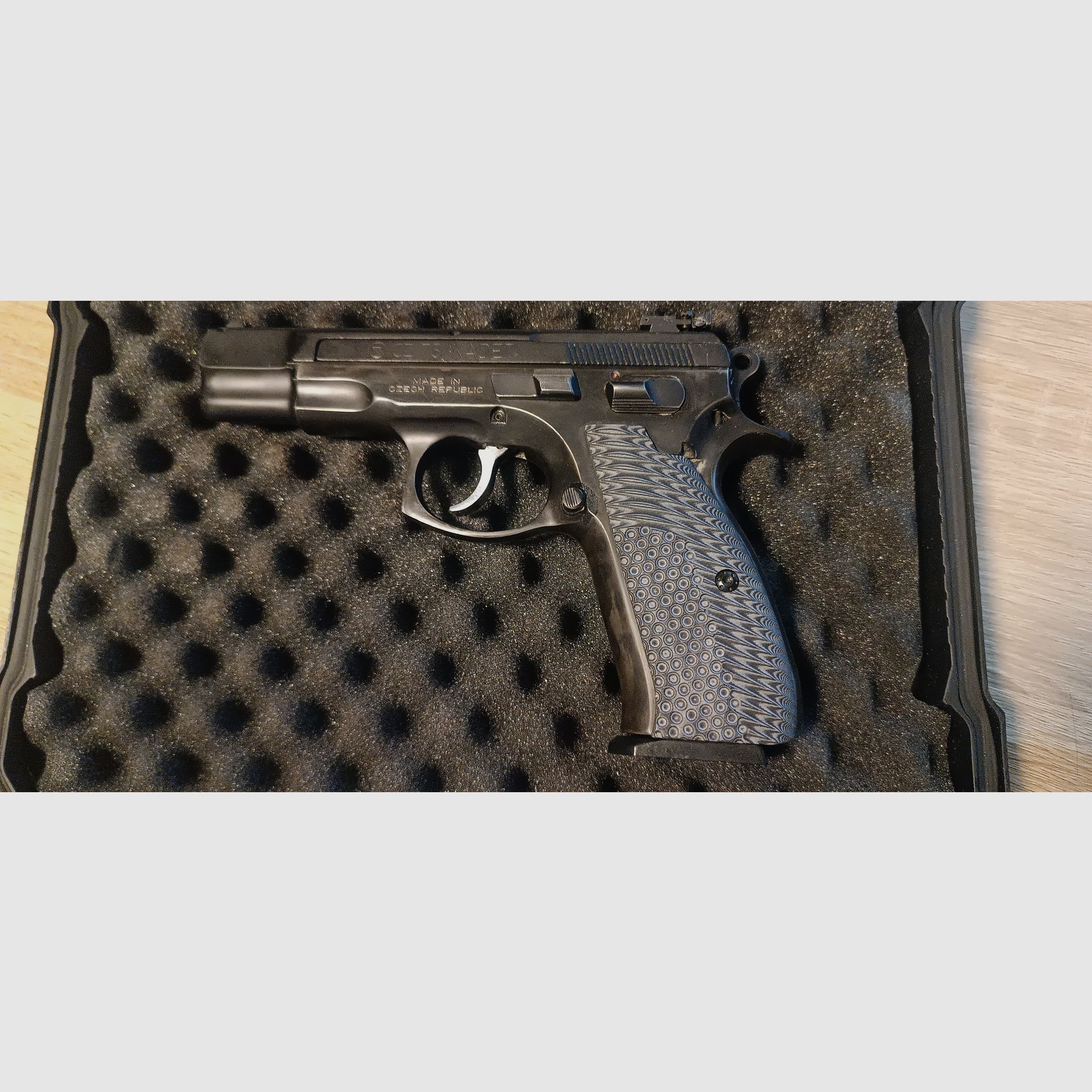 CZ 75B 9mm Luger mit Wechselsystem Kadet .22