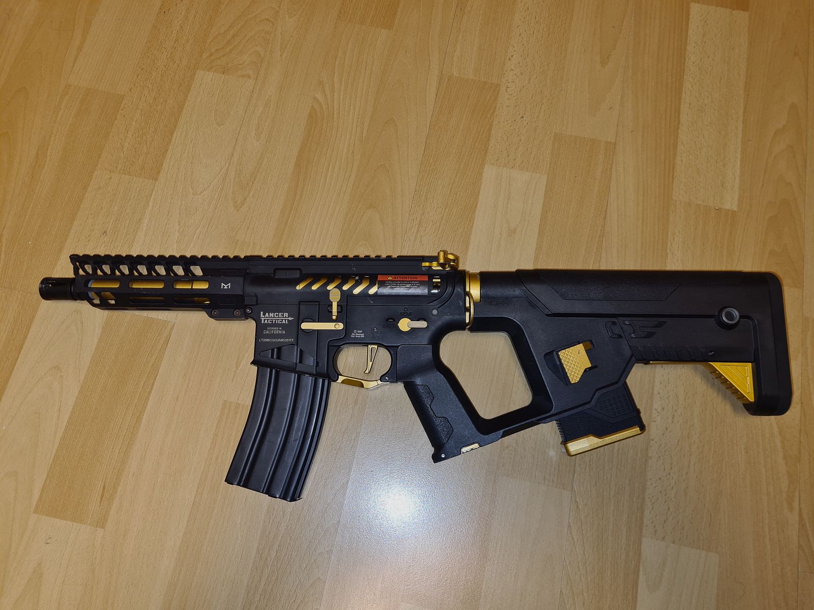 Enforcer Needletail Limited Edition (S)AEG, Goud