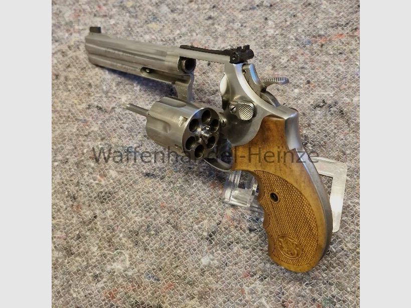 Smith & Wesson 686-4 Target Champion DL