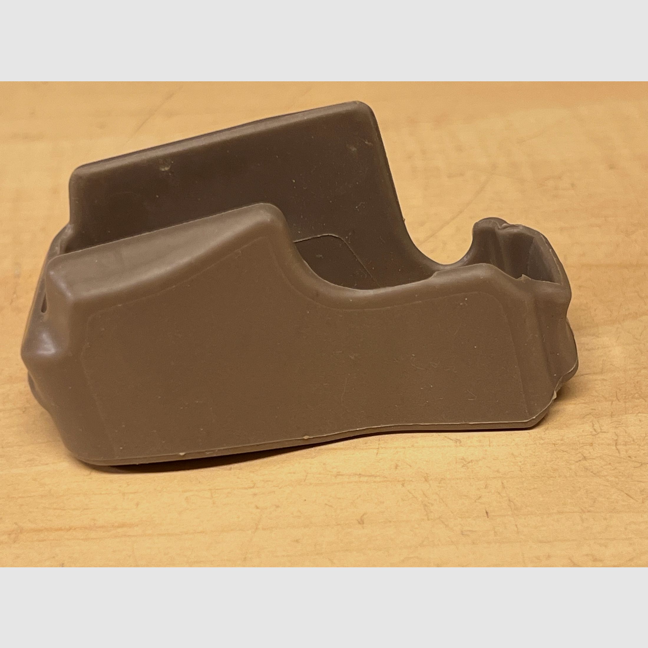 Magwell in gomma adattivo per M4 in TAN