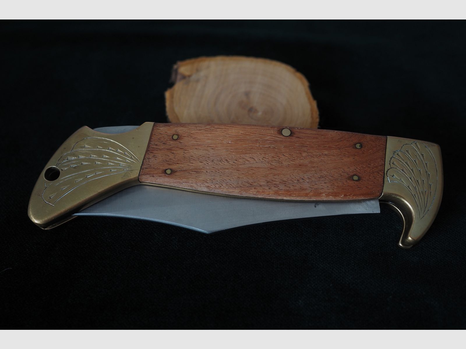 Großes Taschenmesser mit Messingbacken sehr massives ,,Monsterteil,,