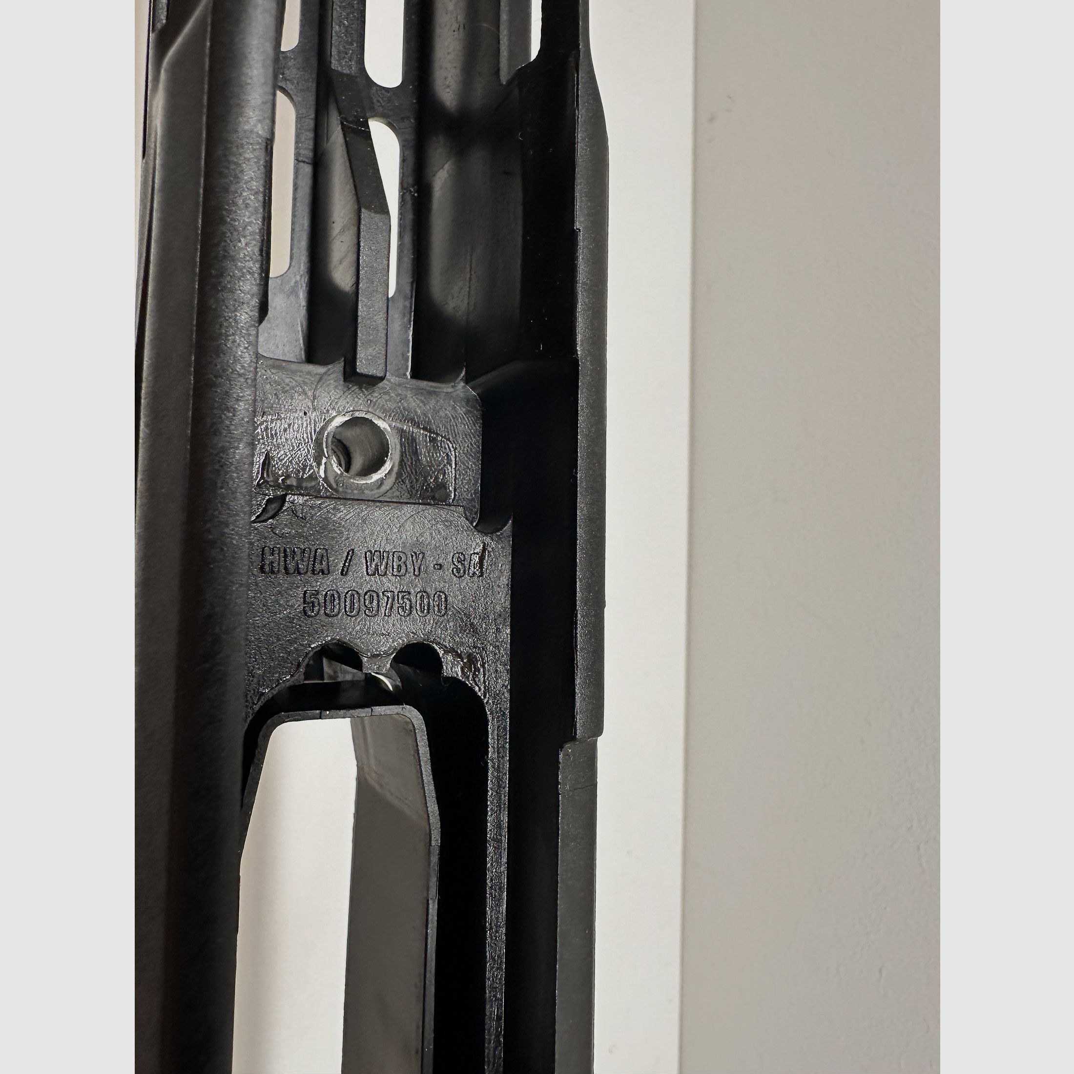 Knoxx Axiom kolba do Howa 1500 SA