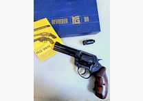 Röhm RG99 N / RG 99N revolver d'alarme 9 mm R.K. PTB 597 avec poignée en bois & OVP