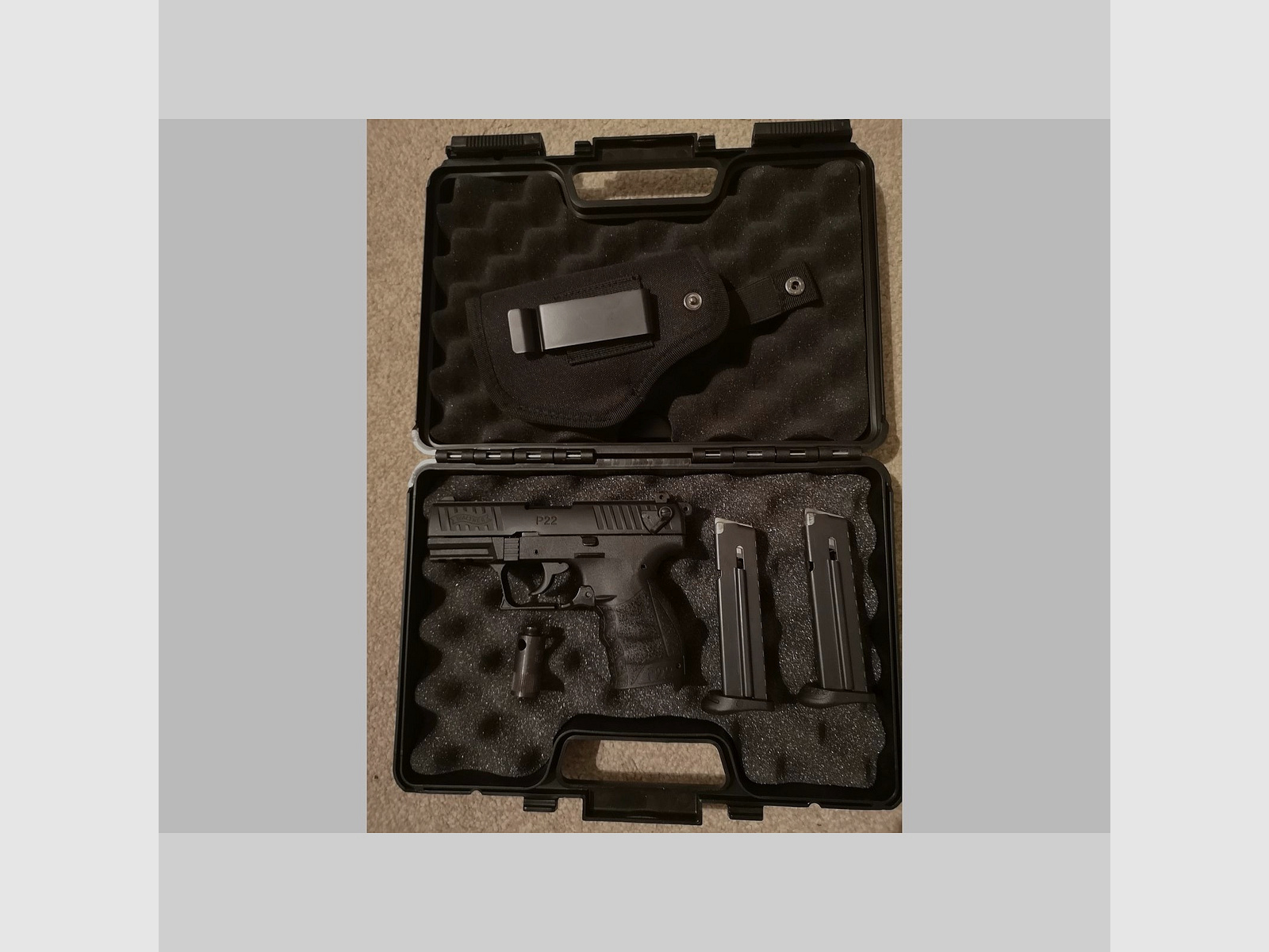 Walther P22 Q Schreckschuss PAK inkl. Ersatzmagazin / black/ Top Zustand