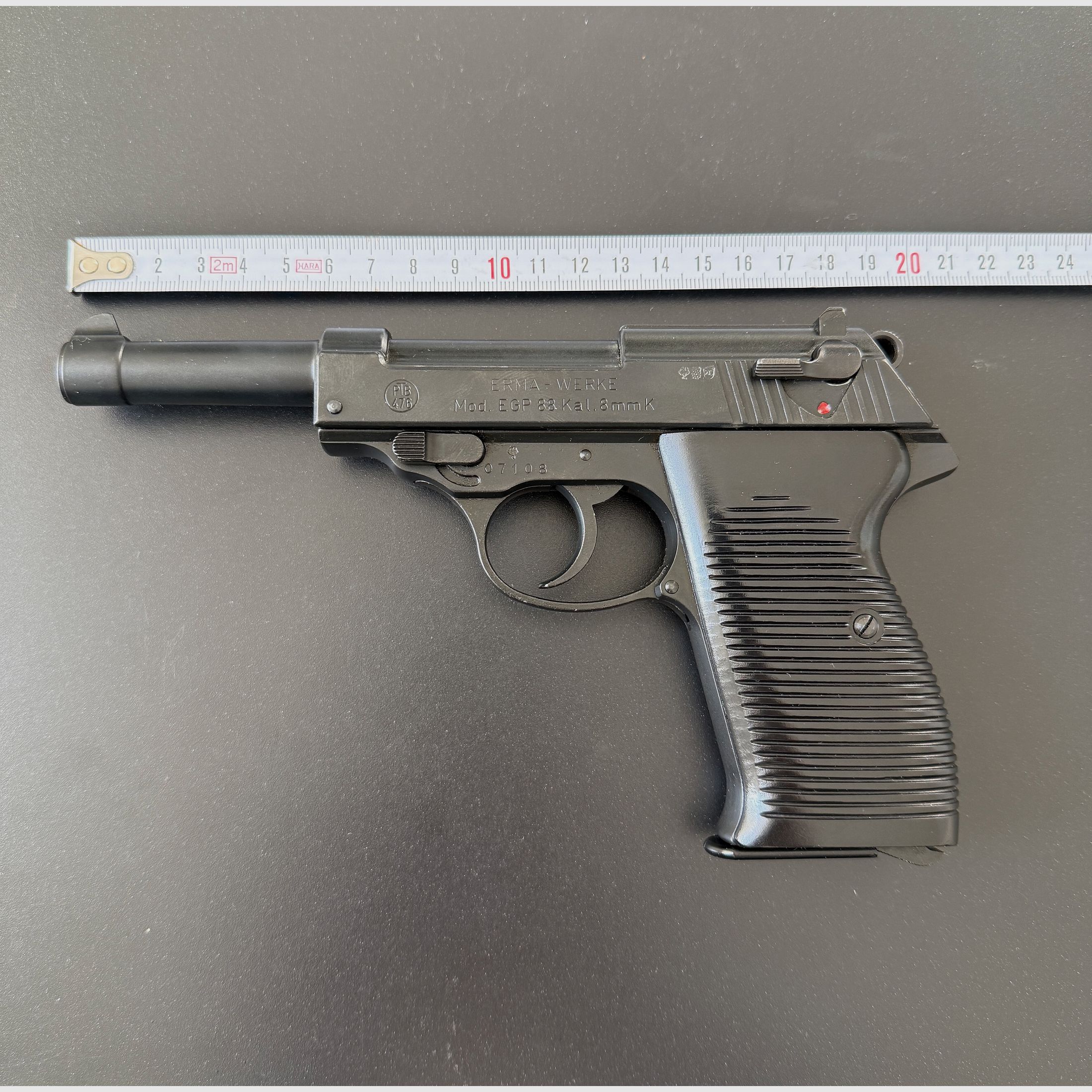 ERMA EGP 88, P1 P38 Nachbau, Kal. 8mmK und Kal. .35, Originalverpackung, Sammlerstück