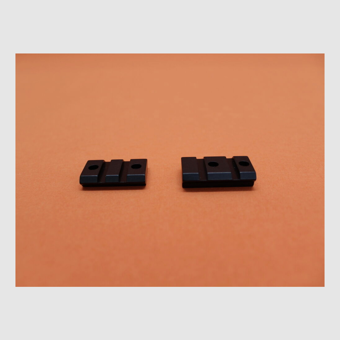 Recknagel HOWA 1500: Recknagel (57080-3059/57090-3059) Weaverprofil-Montagebasis vorne und hinten Alu schwarz BH=5mm.