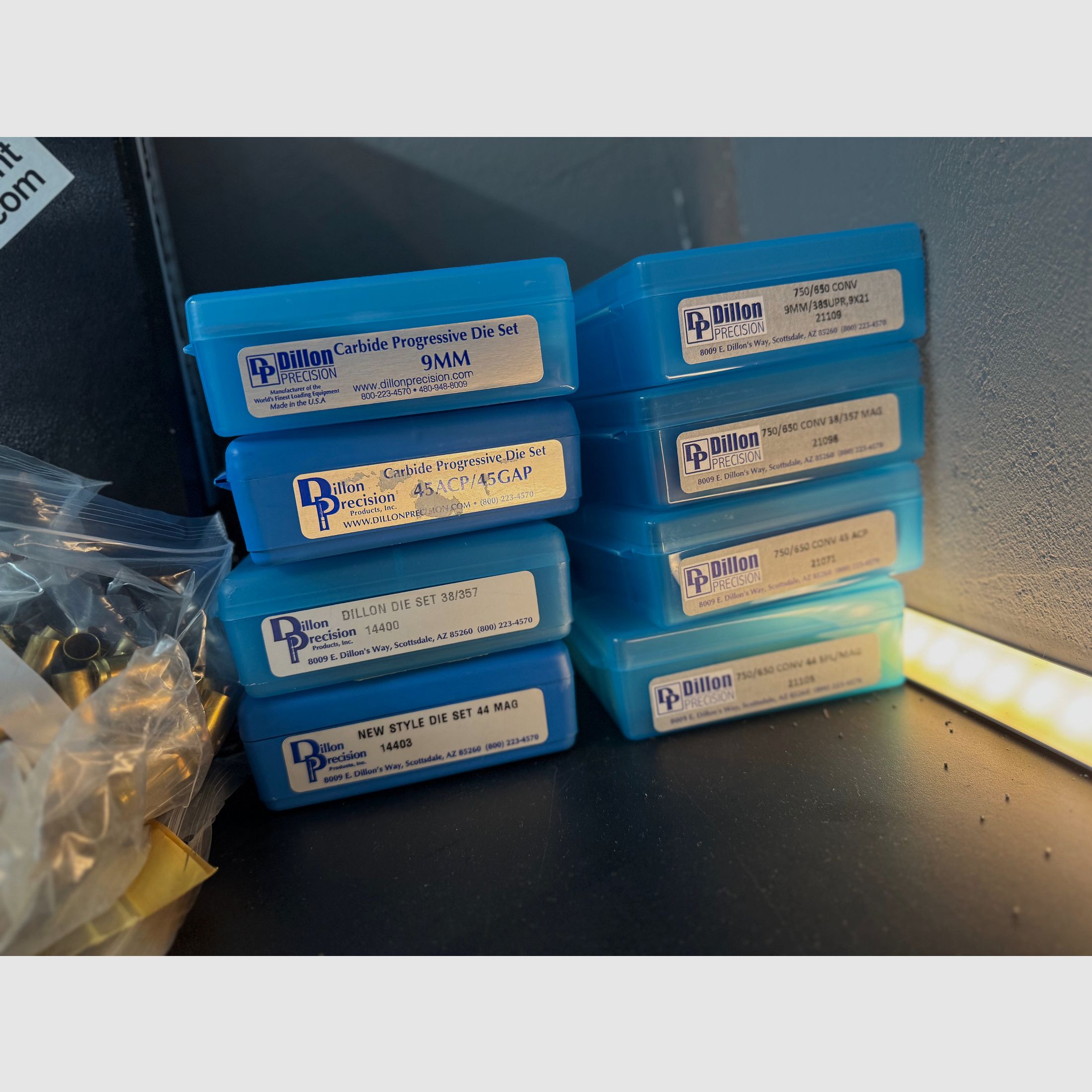 Dillon XL750 mit Casefeeder | 3 komplette Kaliber- / Pulver-Setups | DAA / Armanov Vollausstattung