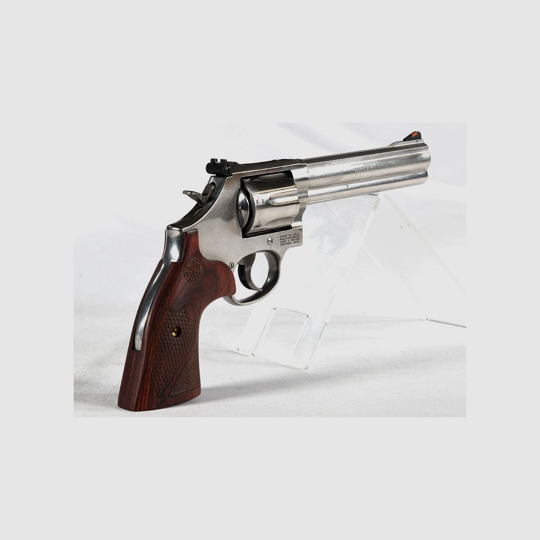 Smith & Wesson 686 Plus DeLuxe 6"