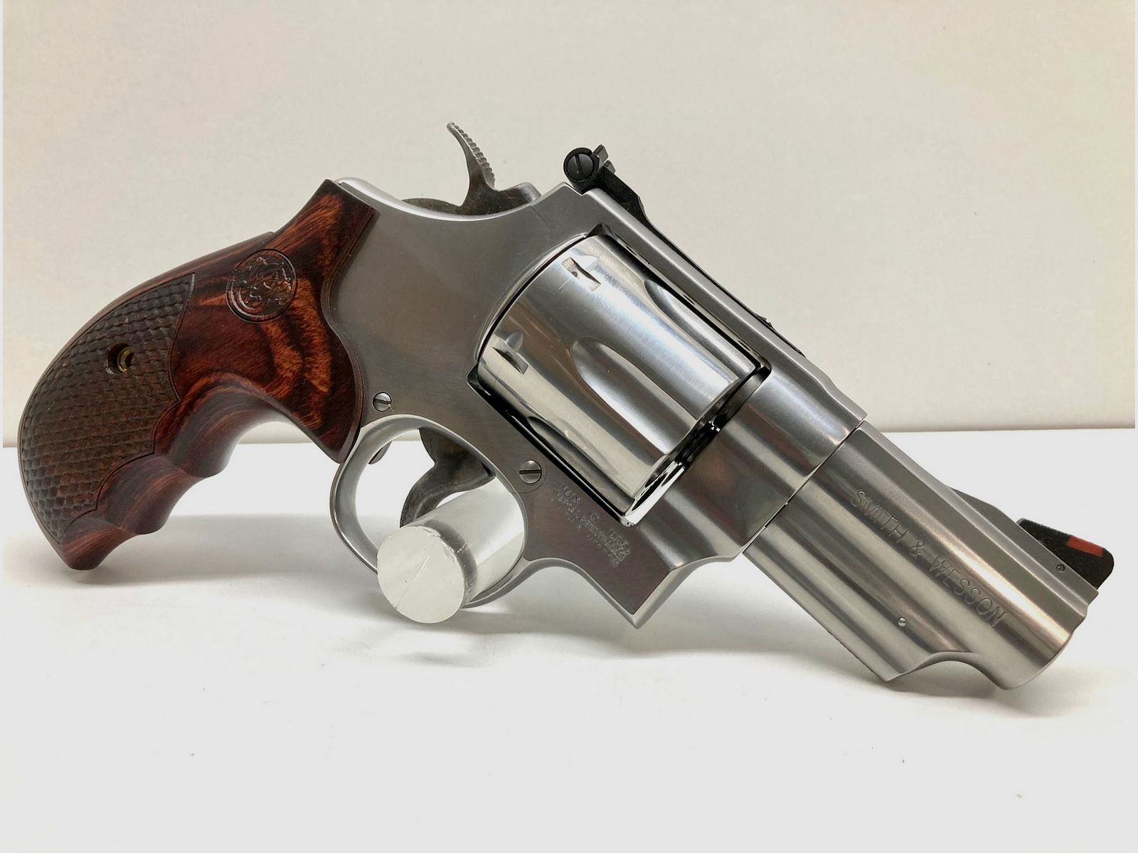 Smith & Wesson S & W Revolver Mod. 629 DELUXE 3″ RR