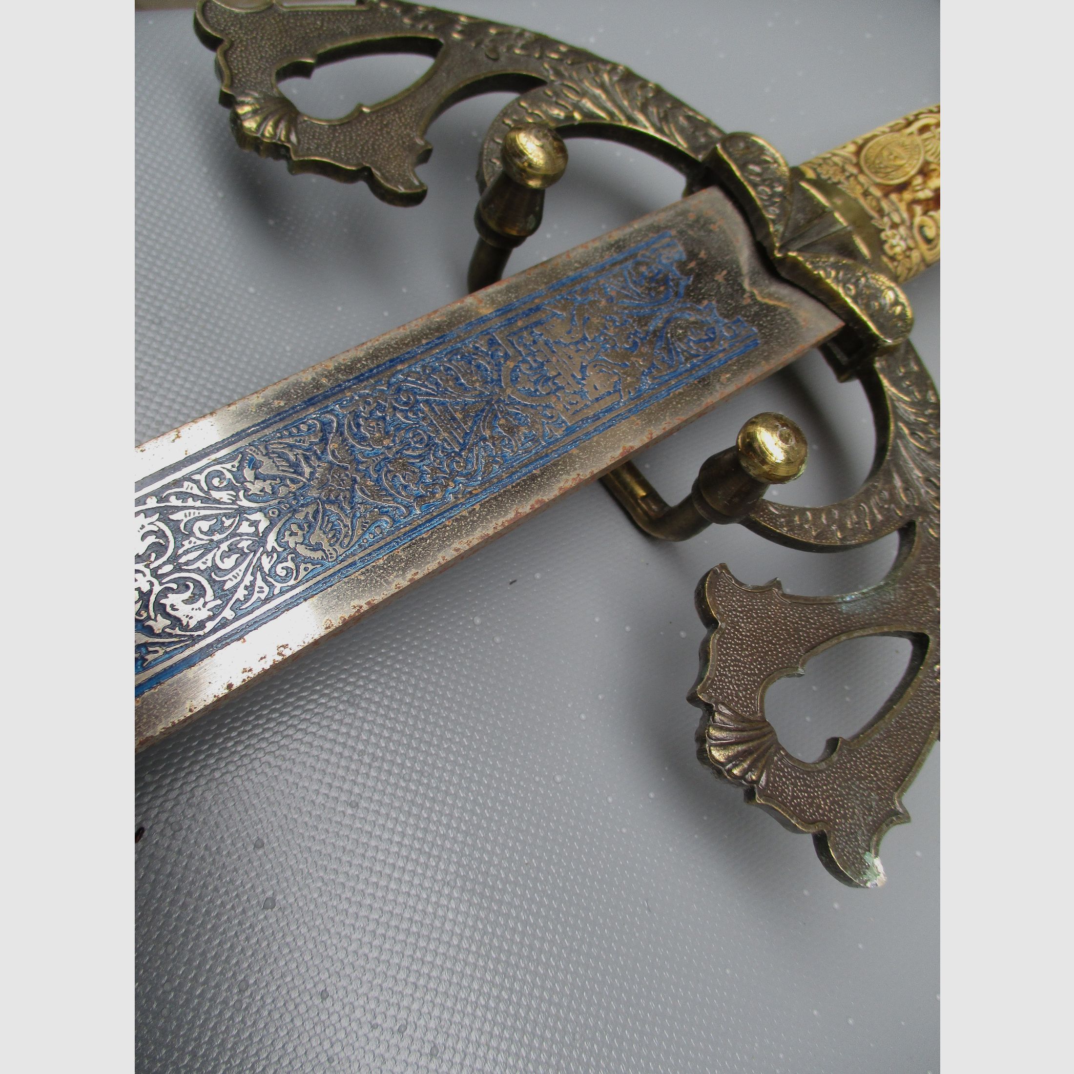 Épée d'origine inconnue