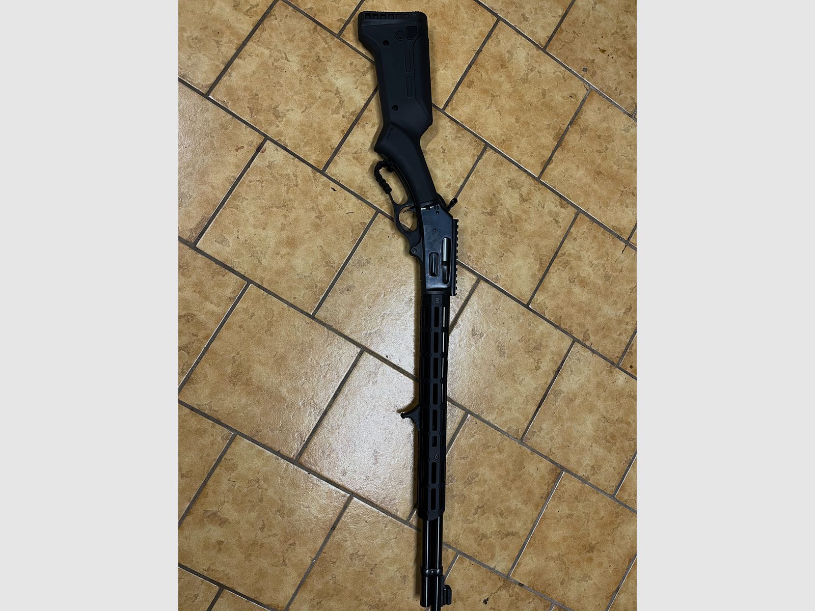 Marlin 336 CS en cal. .30-30 Win con stock Magpul y guardamanos Midwest Industries, imagen 1 de 2