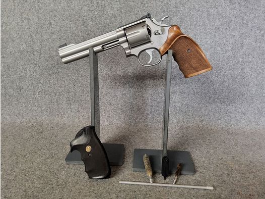 Smith & Wesson 686-3 Target Champion