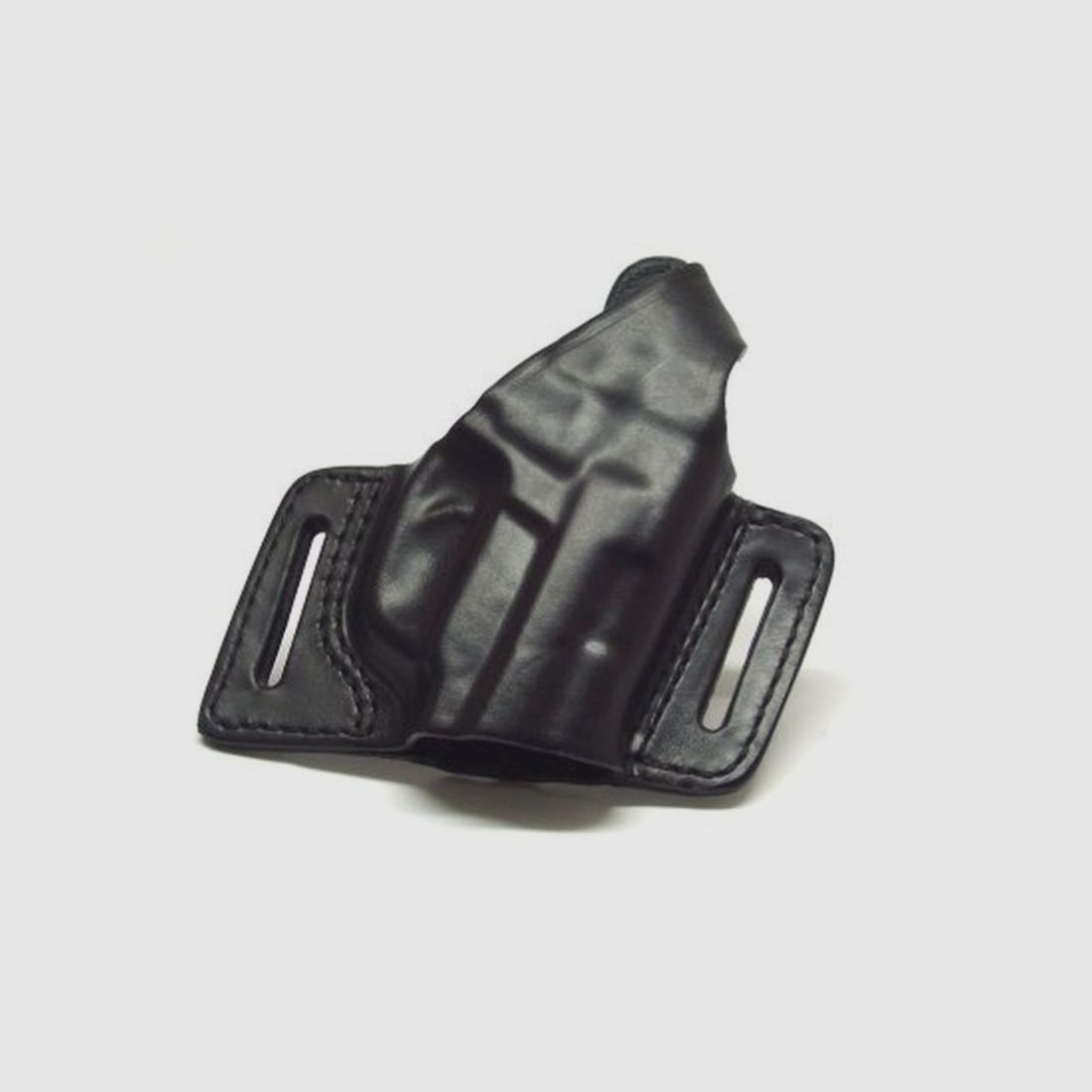 VEGA FONDINA DE CUERO TANGA F103