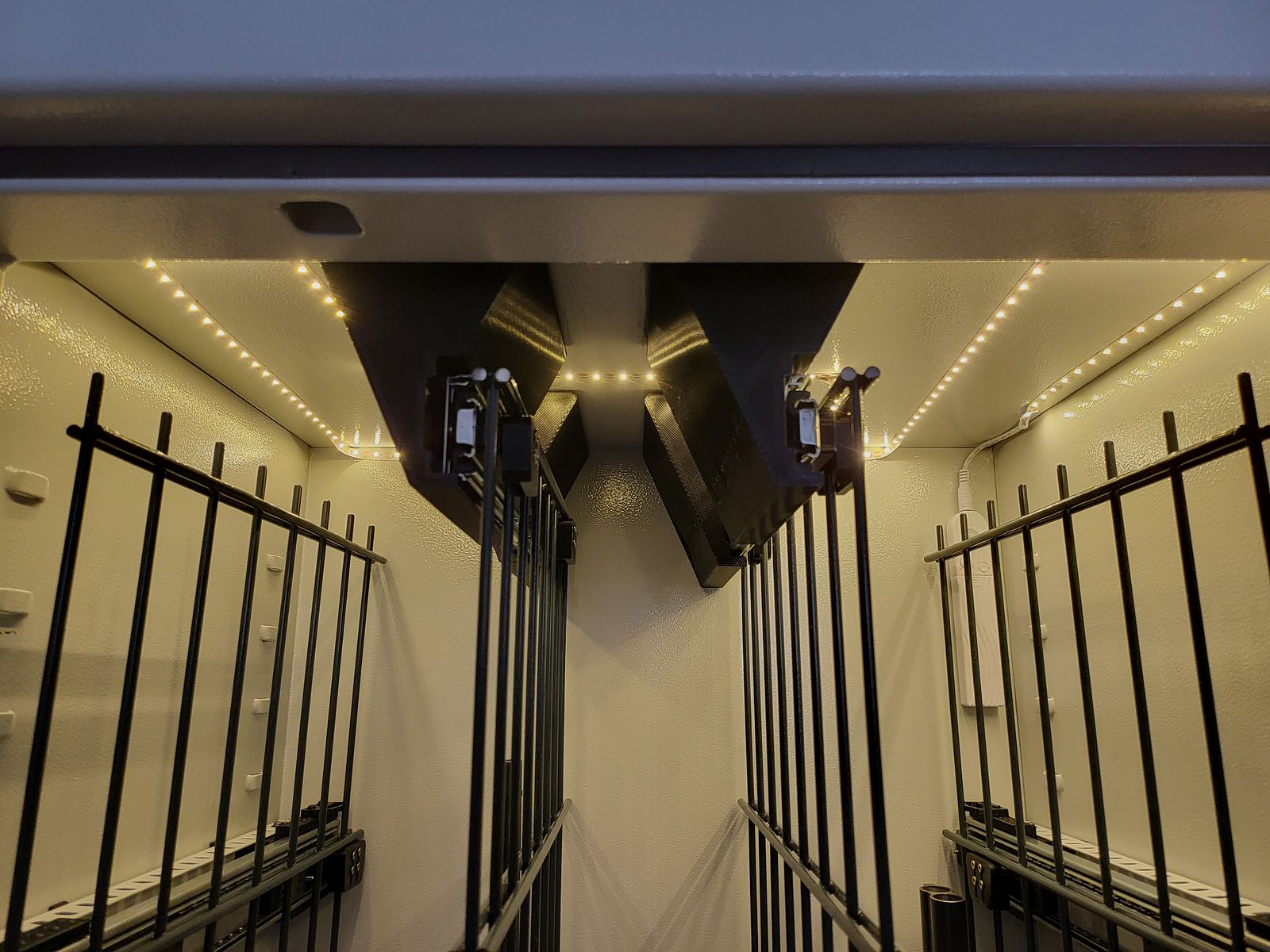 Illuminazione armadietto per armi sicuro led 2m autoadesivo sensore di movimento