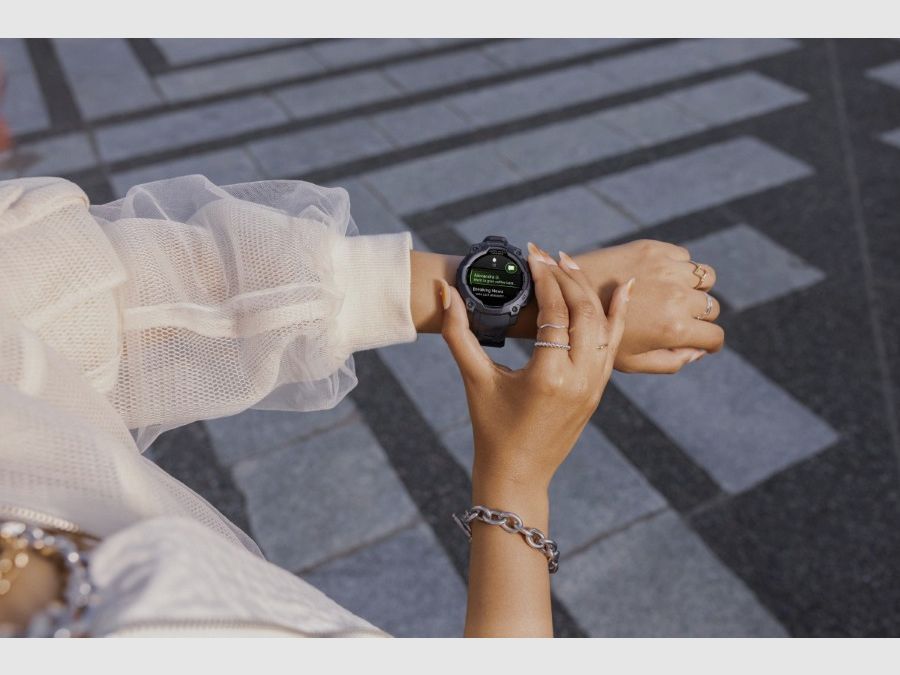 Garmin Instinct 3 AMOLED – Alpine Rush Edition 45 mm, image 7 sur 7