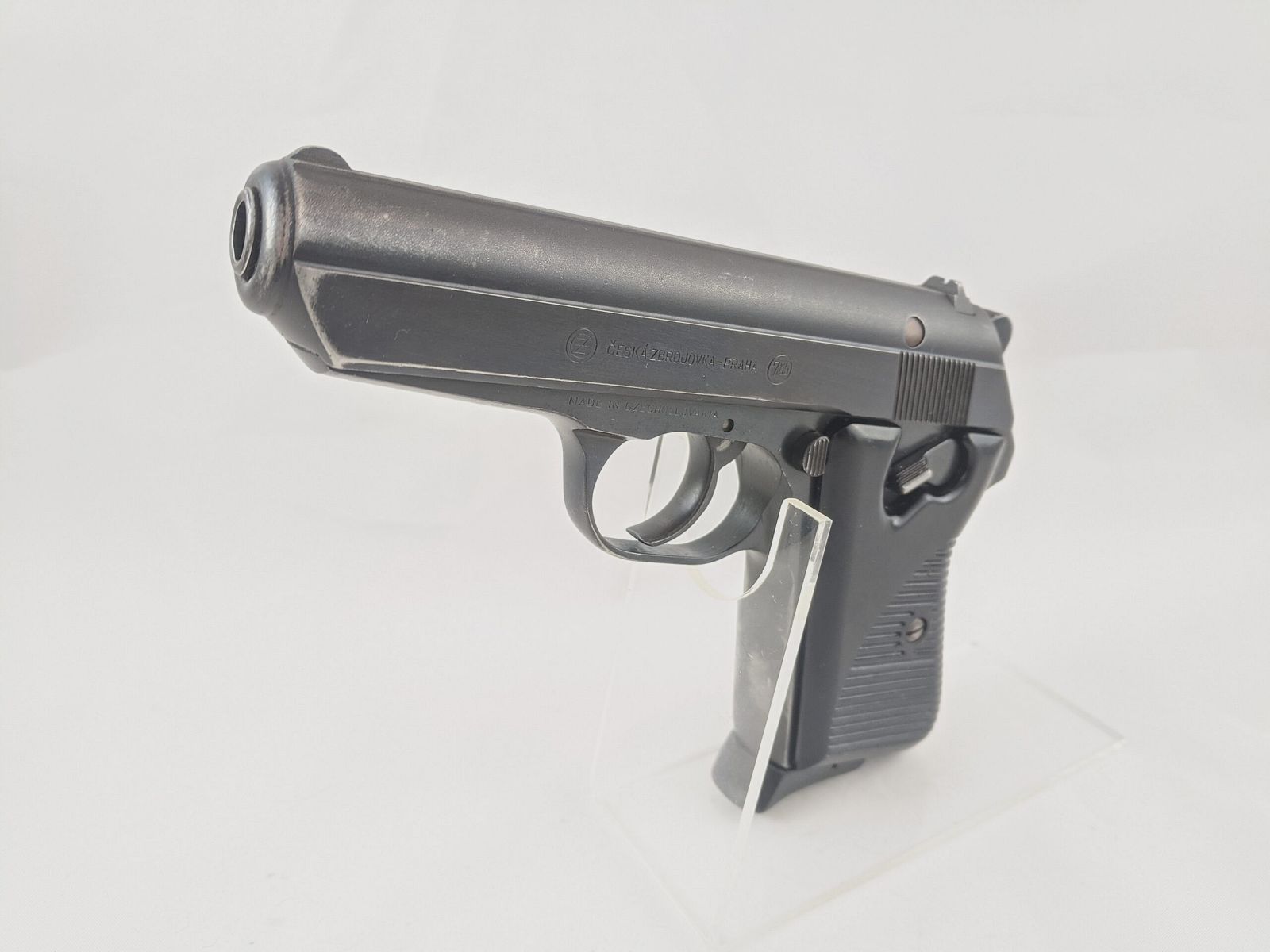 Pistolet CZ vz. 50 kal. 7,65Br (1964), zdjęcie 2 z 4