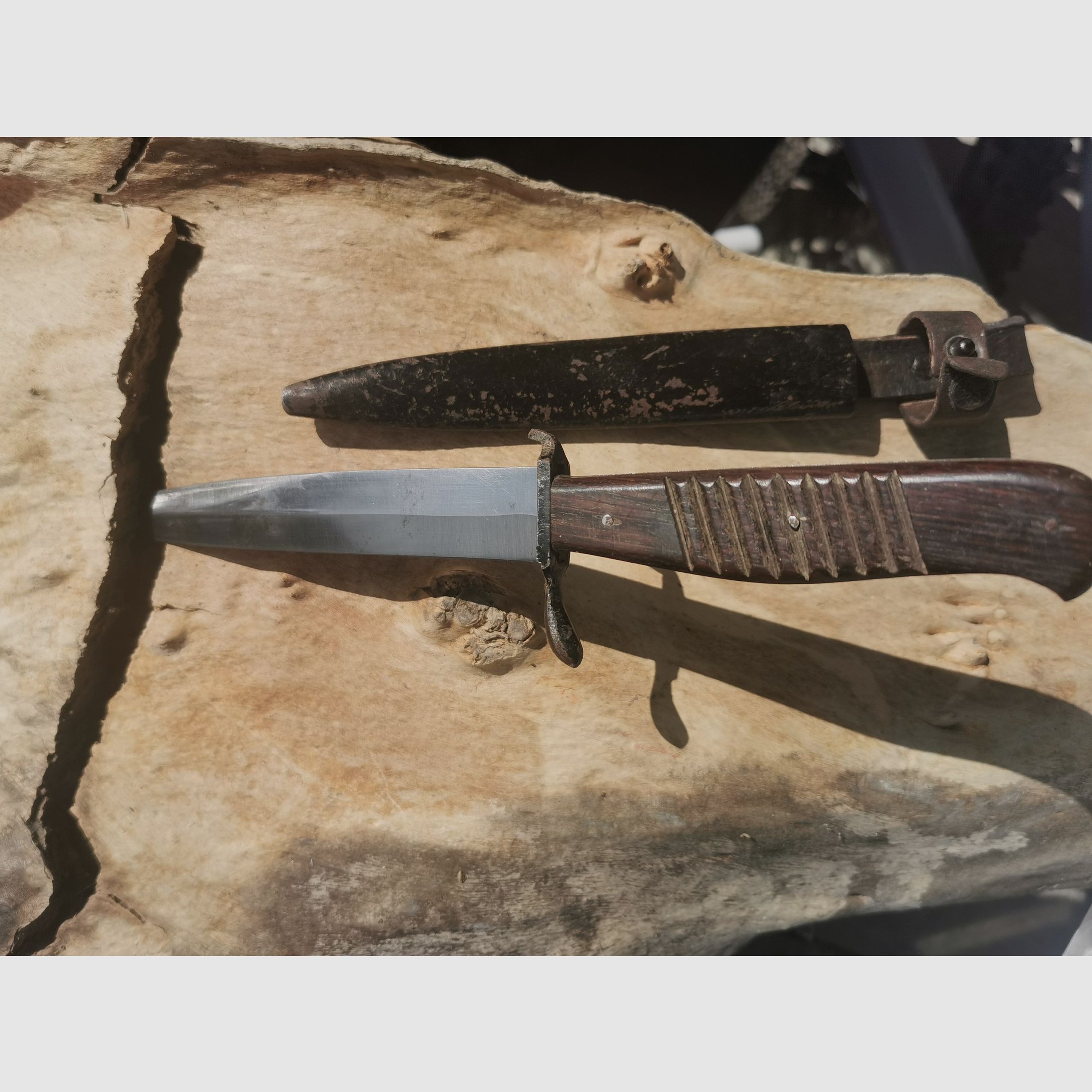 Antiguo cuchillo de trinchera alemán, no tengo idea