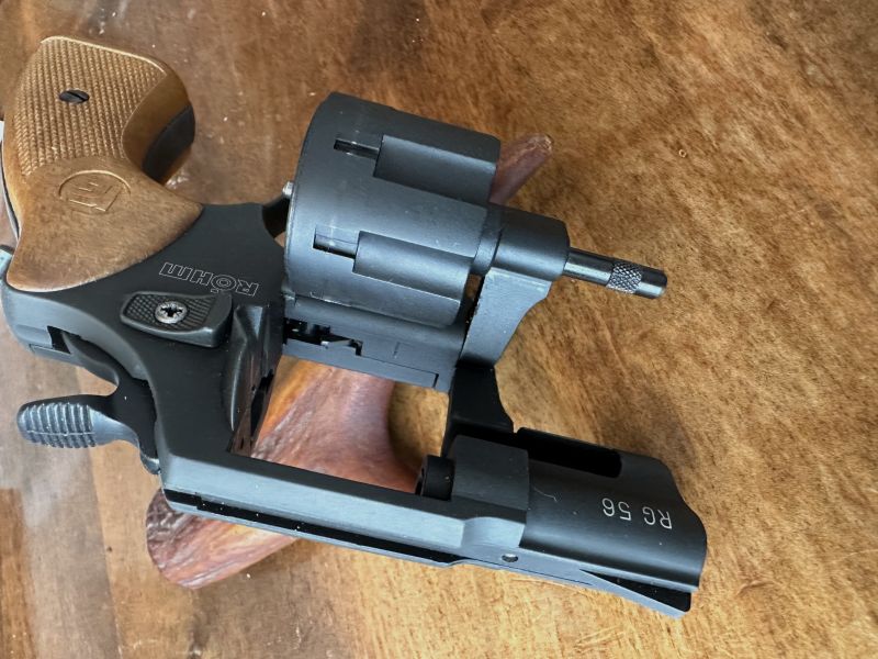 NEUER Revolver Röhm rg 56 brüniert 6 mm Schreckschuss