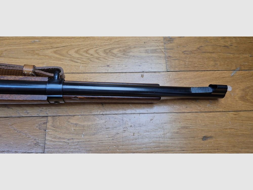 Seltene Trainingsbüchse Heym 52 – Waffe ähnlich dem Modell „Police 1952“ – Kal. .22 LR – Sehr limitierte Produktion von Heym um 1955 – Wunderschönes Nussbaumholz – Originalriemen – Quasi neu – TBE++, Bild 19 von 30