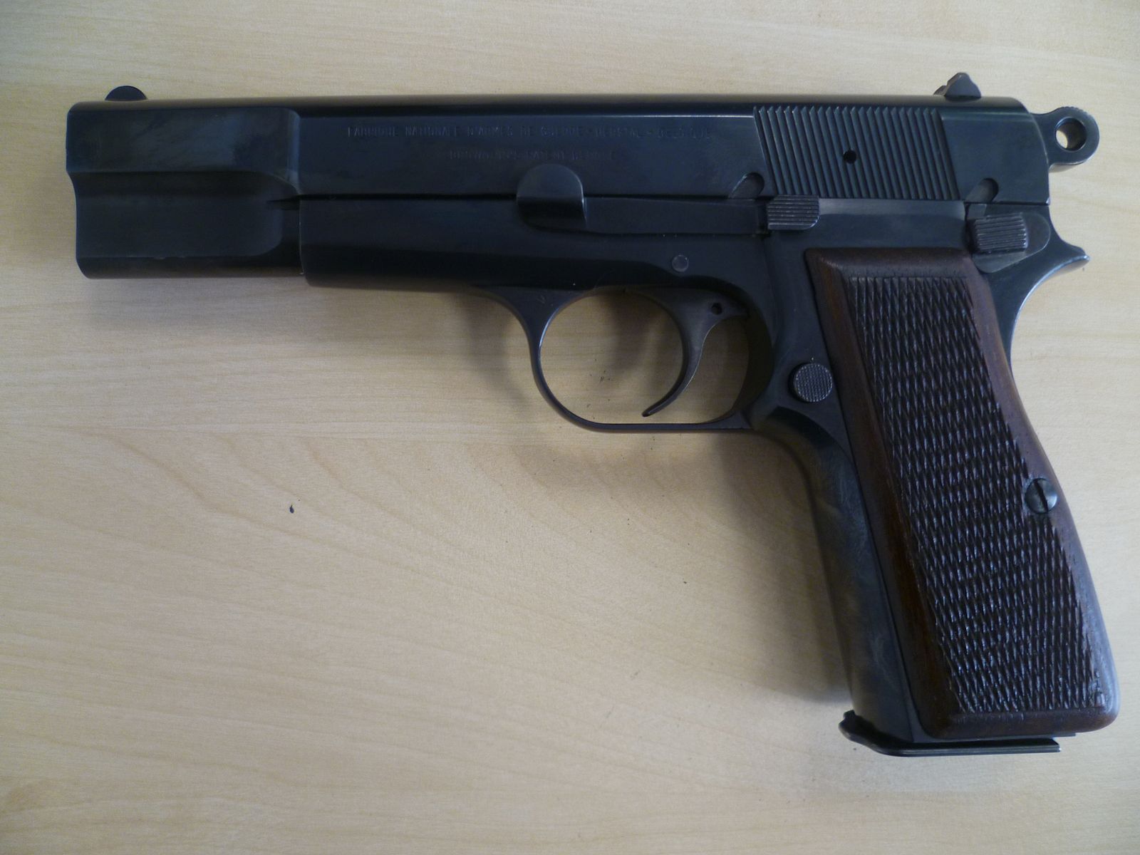 Pistole FN High Power- 9 mm Luger