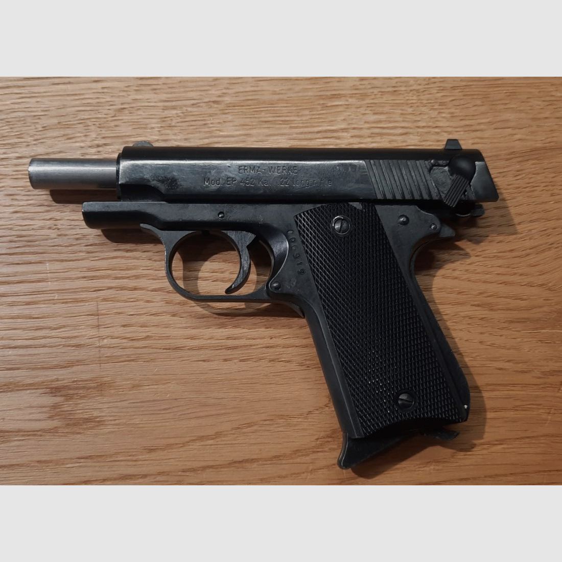 Pistolet ERMA EP 452 Cal..22Lr. | Arme d'occasion, image 2 sur 4