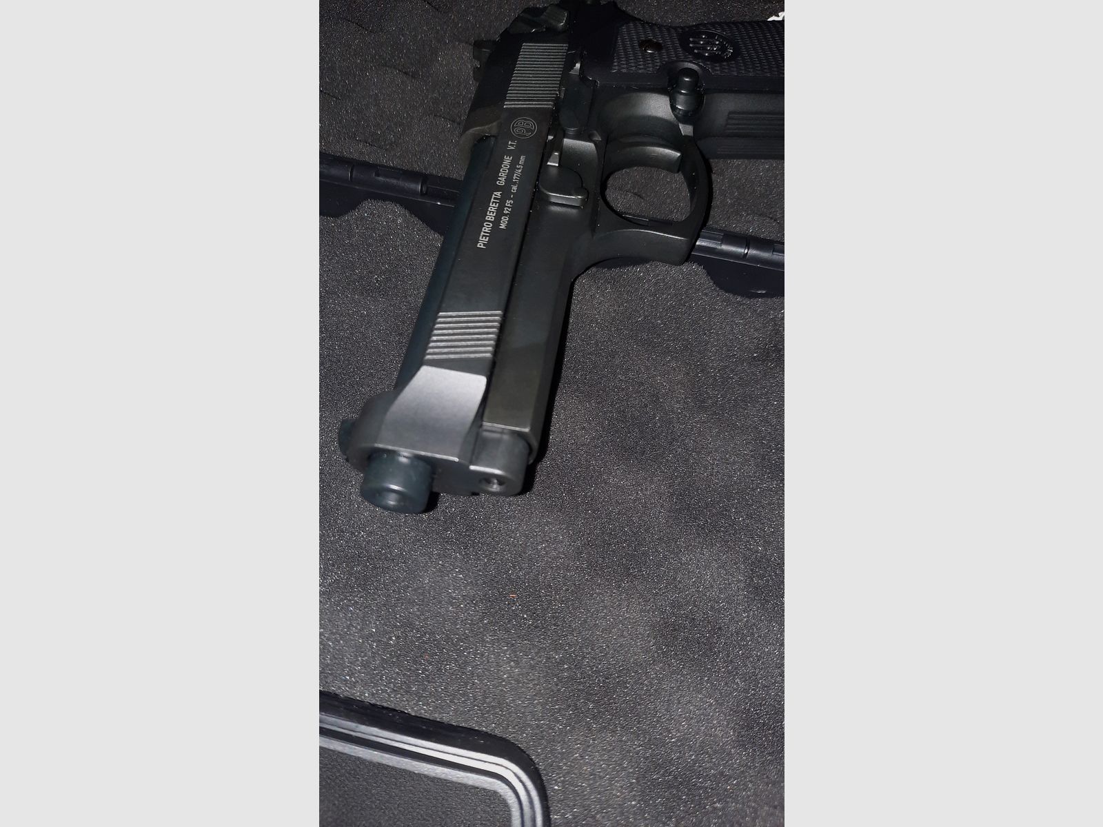 Beretta m92 fs utilisé une seule fois