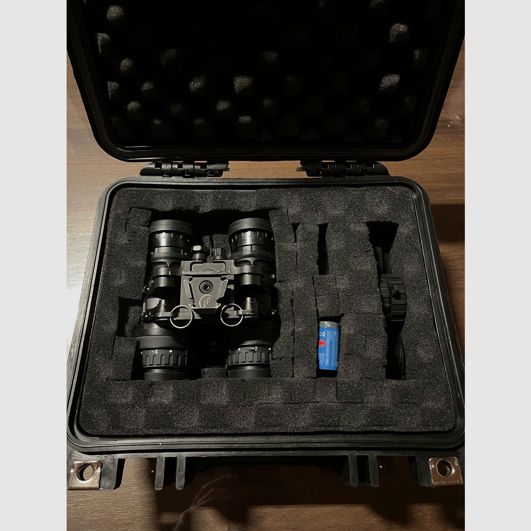 LLI MH-1 dispositivo di visione notturna - tubi Photonis 4G e lenti Carson