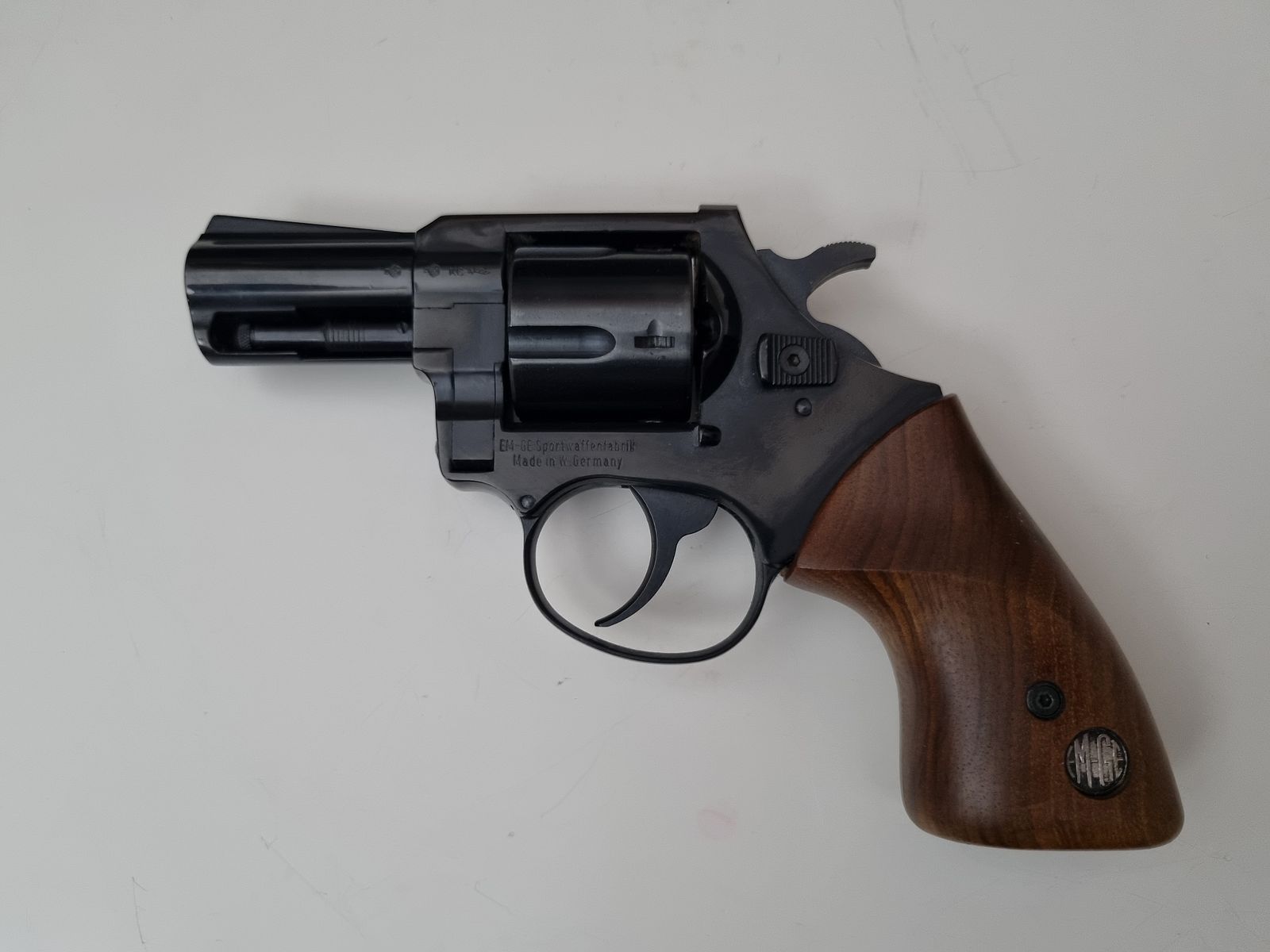 Blank firing revolver EM-GE 42 9mm bang