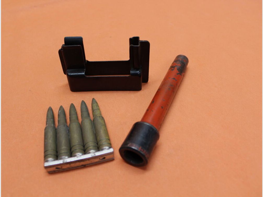 BUND SURPLUS FN FAL (metr.) Komplett-Set1 für G1/STG58: Magazintasche/Manöverpatronengerät/Lader/Exerzierpatronen