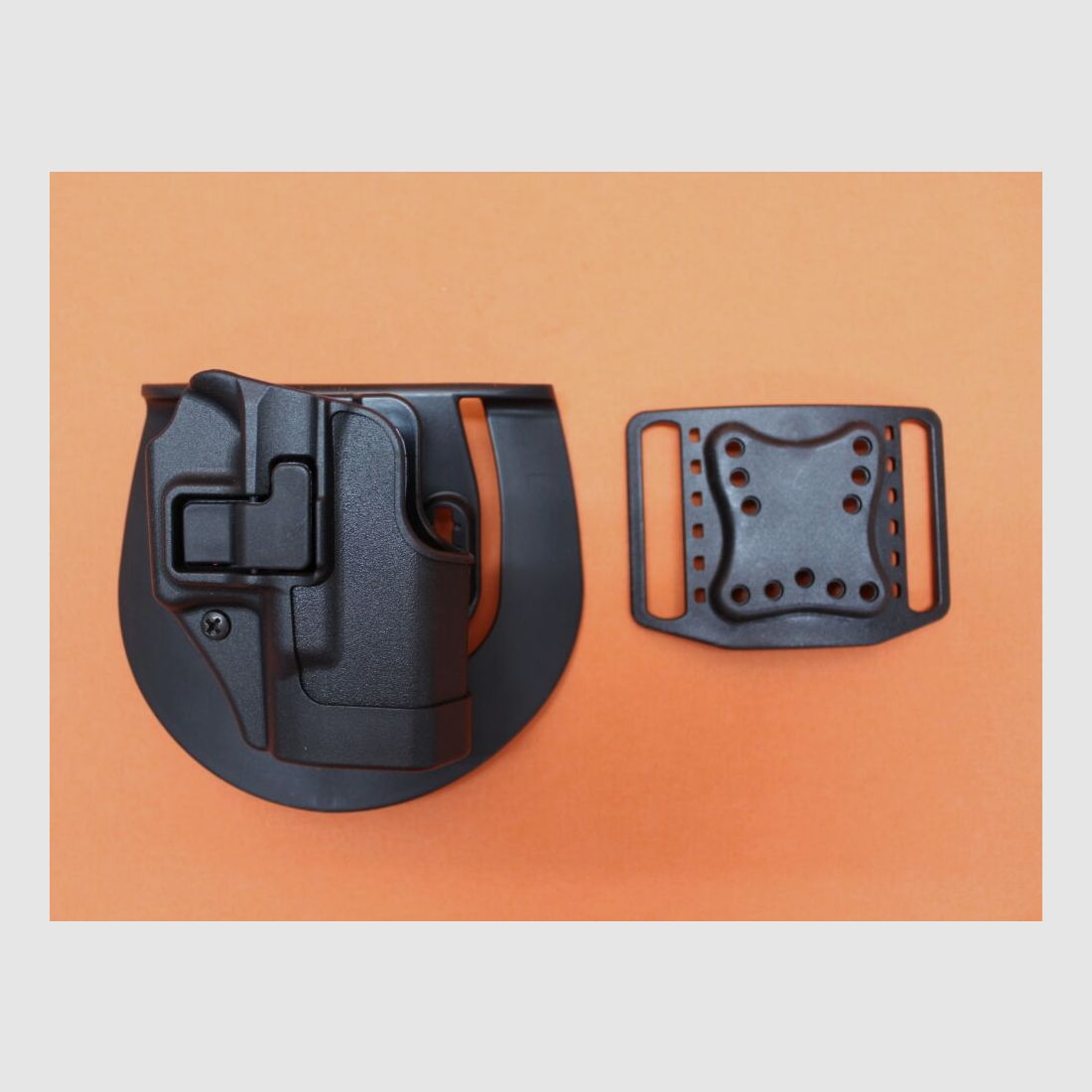 Holster Blackhawk Blackhawk SERPA CQC de dissimulation noir droitier Glock 26/27/33 (410501BK-R)