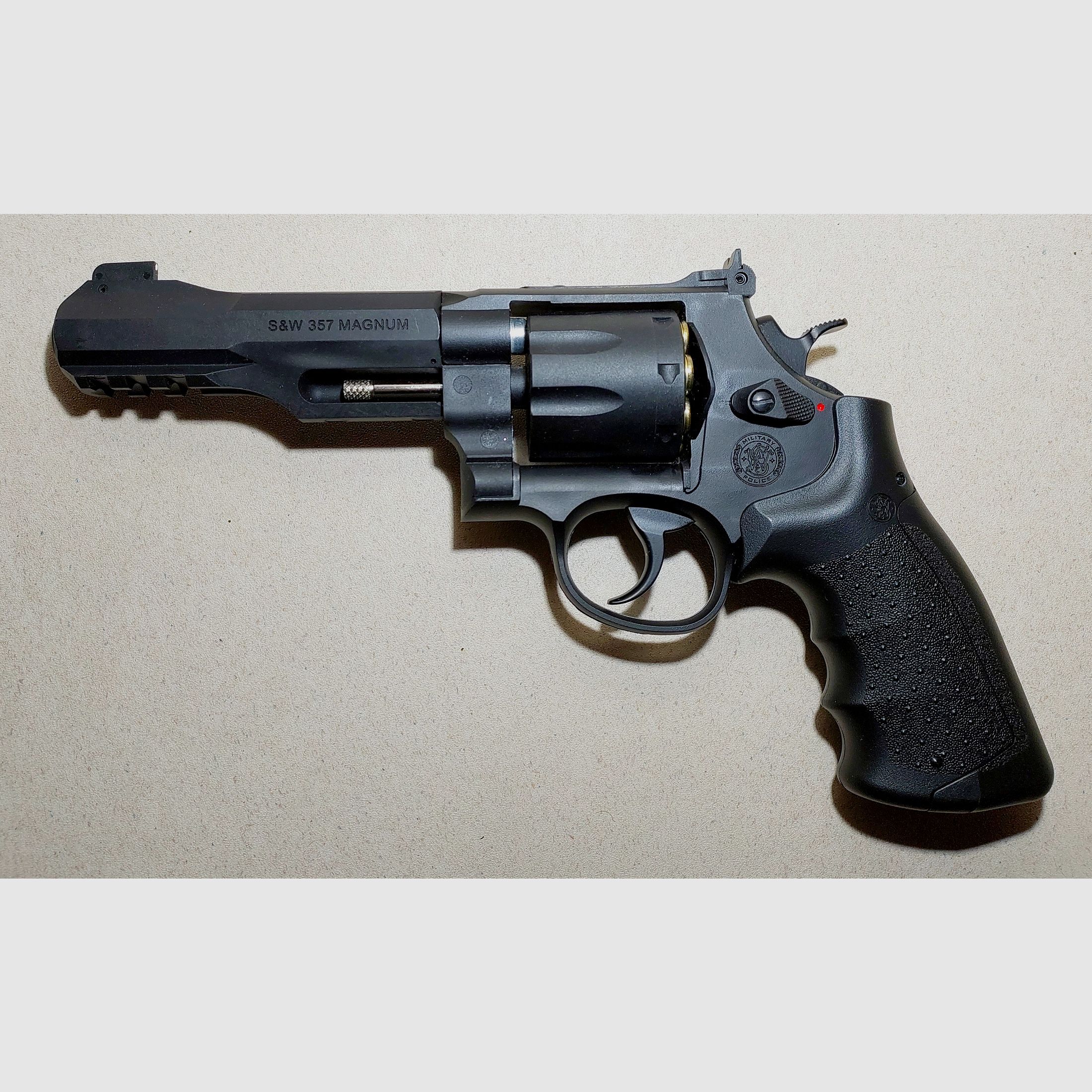 Smith & Wesson M&P R8 Co2 Revolver Schwarz 6mm BB (P18)