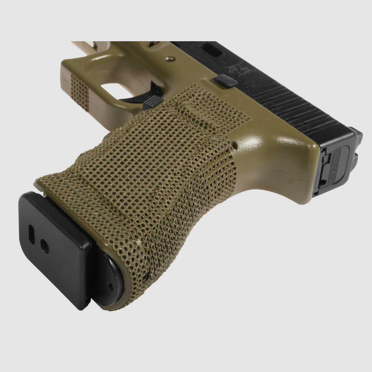 P06 GBB Airsoft Pistole in Oliv | Delta Armory
