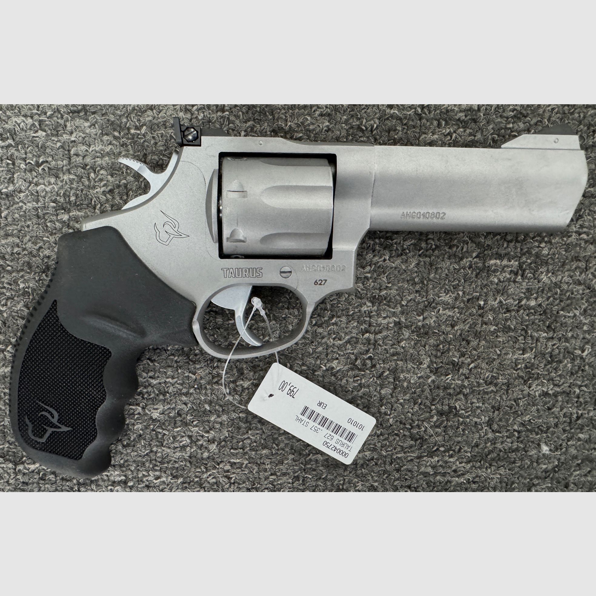 Taurus Tracker 627 - 4 cale luf .357Mag. rewolwer