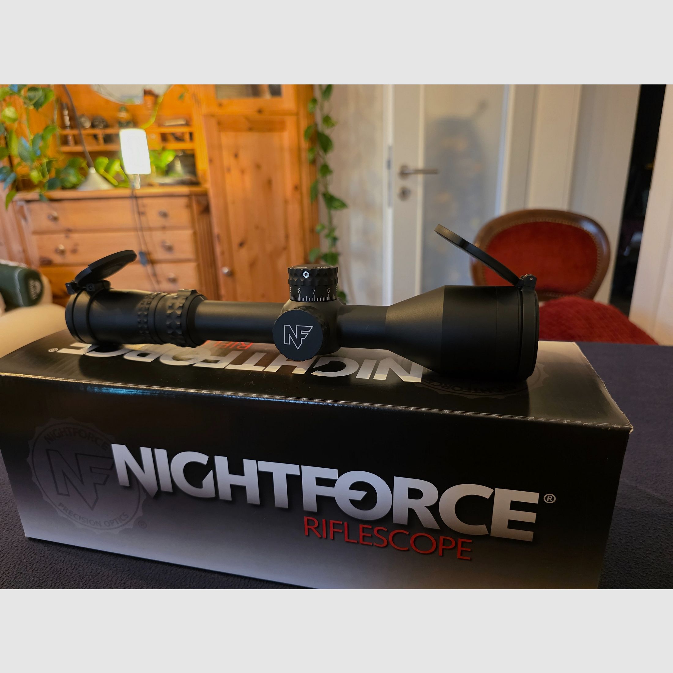 Nightforce NX8 2,5-20x50 F2, immagine 3 di 8