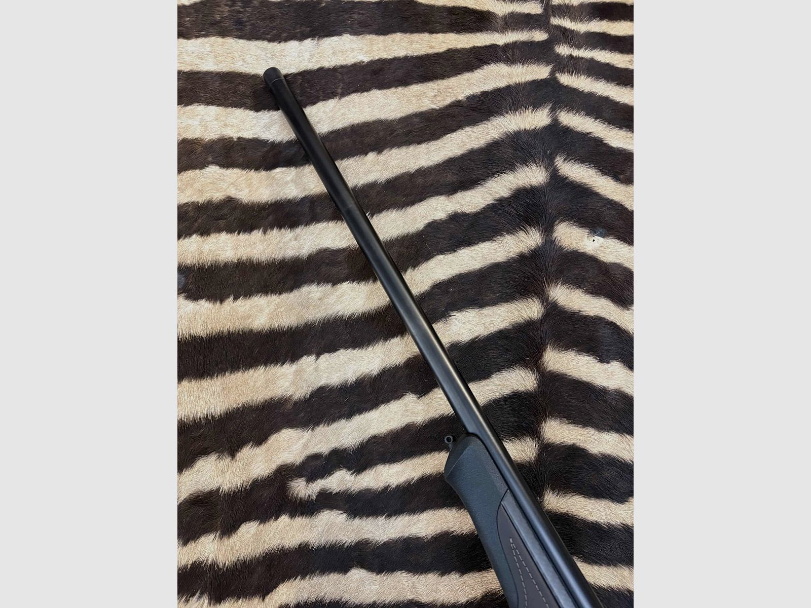 Blaser R8 Ultimate Carbon Cuir Cacao – Kal. 8x68S – ca. 65cm gewinde, Bild 4 von 10