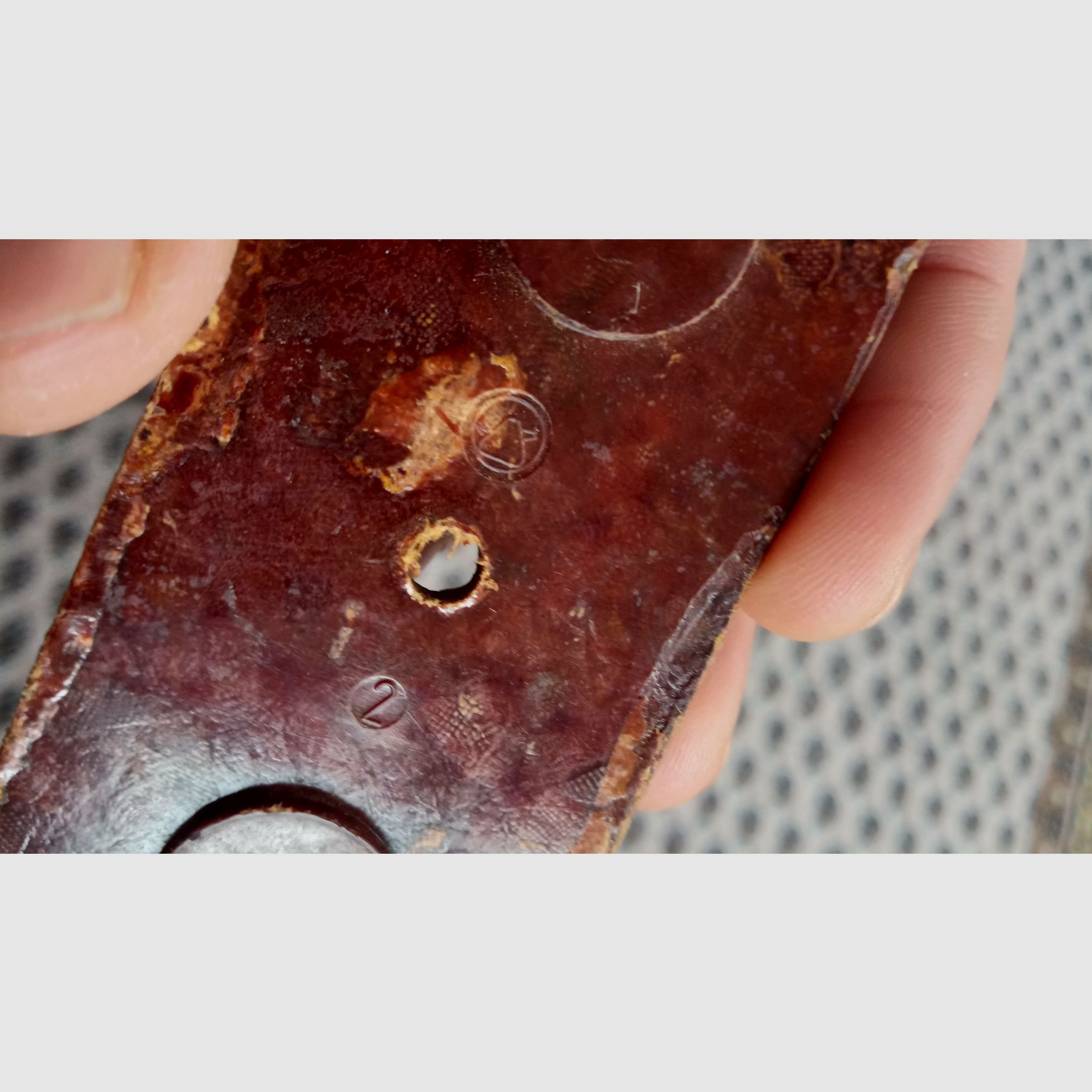 Maniglie posteriori RPG-7 in bakelite del 1971 appartenenti insieme