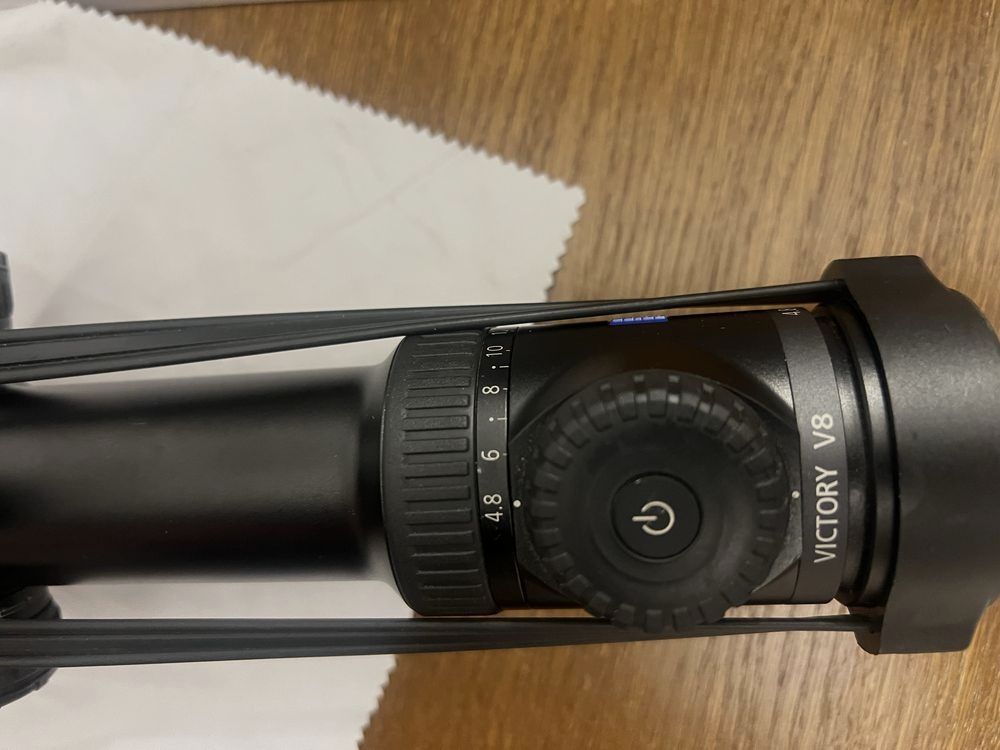 Telescopio Zeiss Victory 4.8-35x60M.