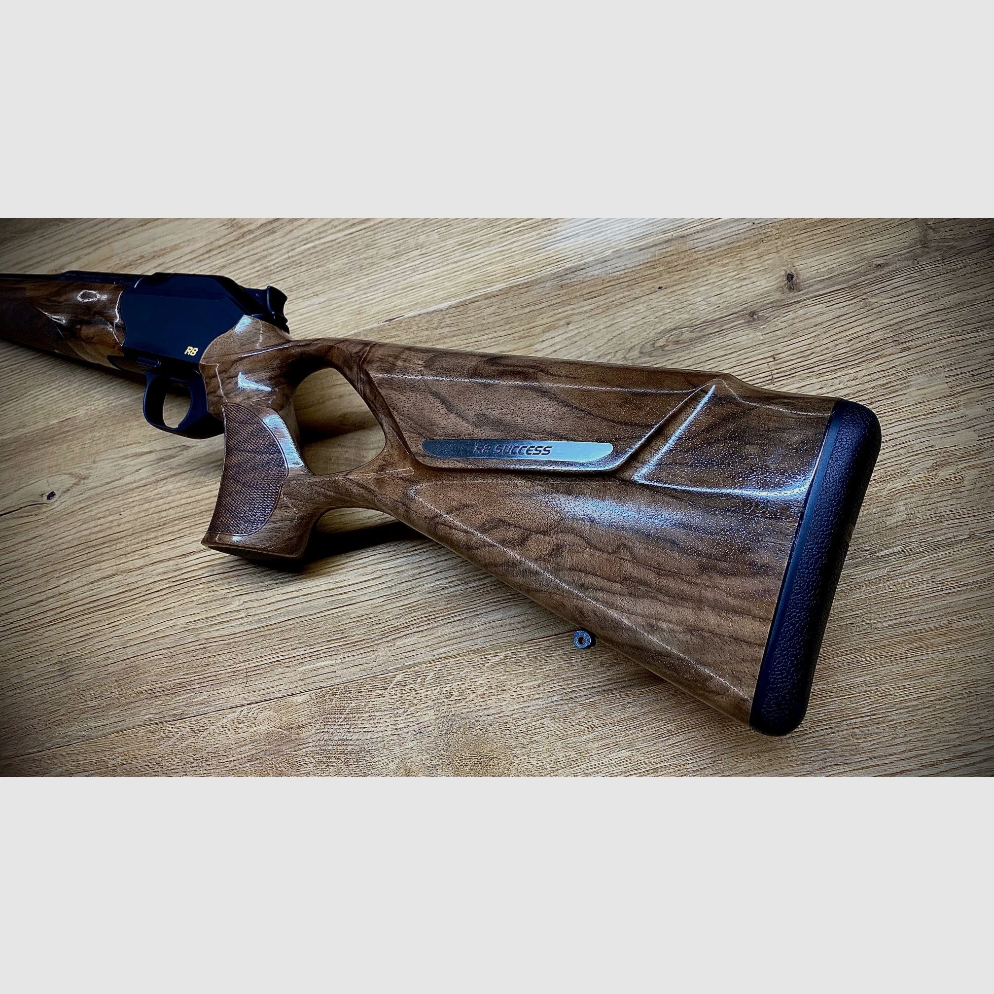 Blaser R8 Success / Wood class 4 / caliber and barrel length of your choice / absolute opportunity