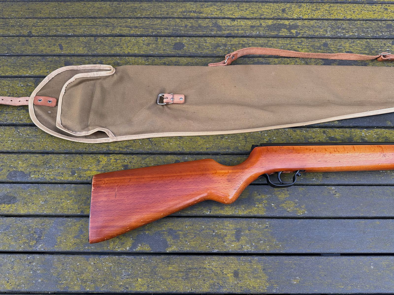 Fucile ad aria compressa DDR Haenel modello 303 con borsa