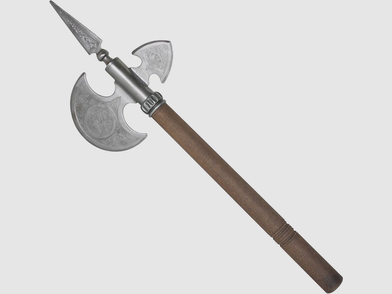 Hache de combat rustique avec lame ornée