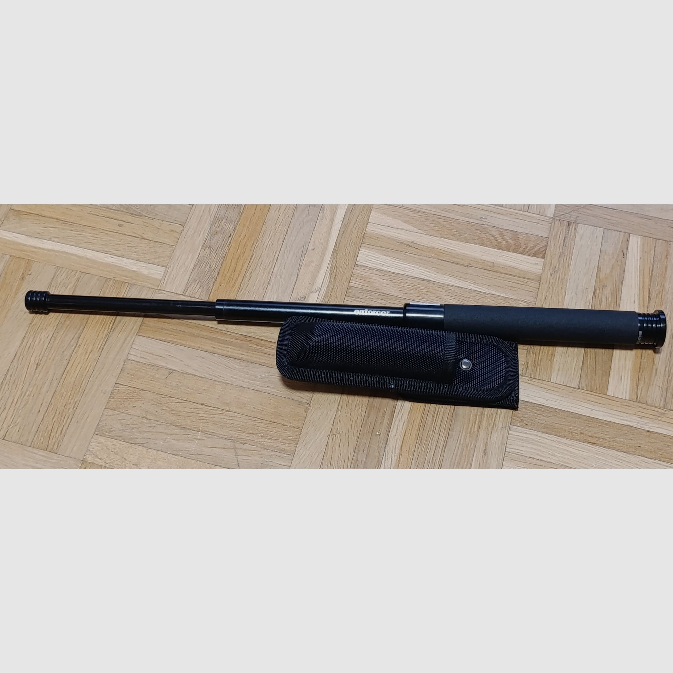 enforcer Teleskopschlagstock 21" mit Druckknopf schwarz inkl. 360° Holster