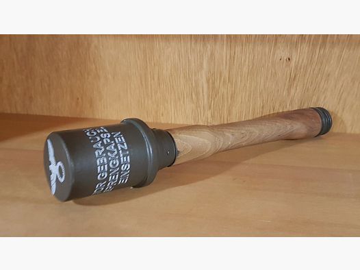 Stiehlgranate Deko aus Holz