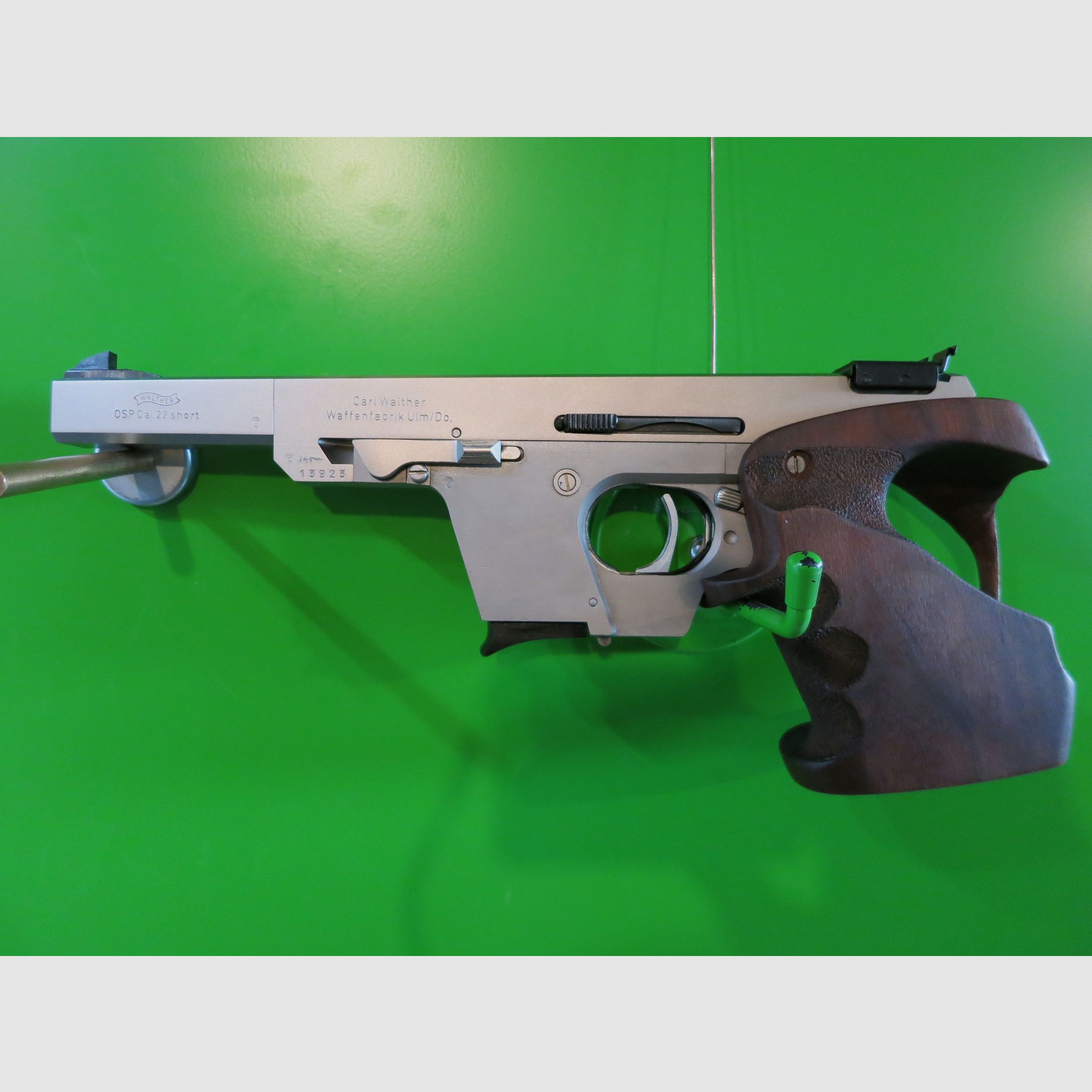 Sport-Pistole Walther OSP Kaliber .22lr, NILL Sport-Griff, .22 Short, Nickel-Version    #79-