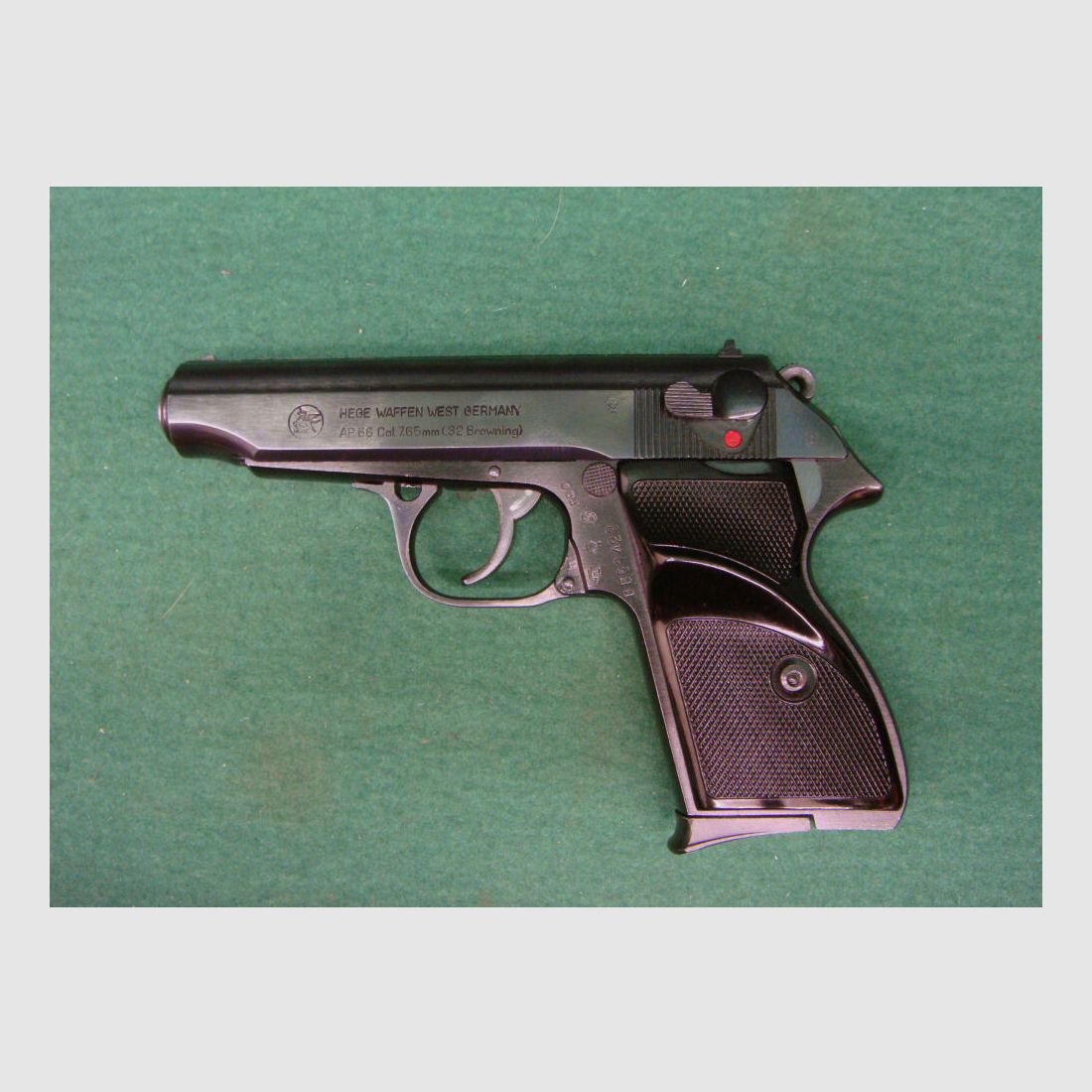 Pistolet Hege AP 66, image 1 sur 2