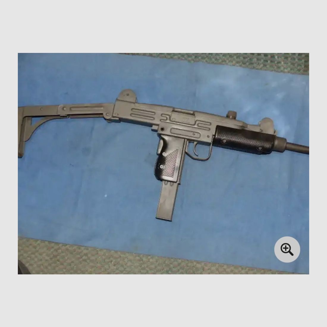 Uzi submachine gun 9mm blank shot