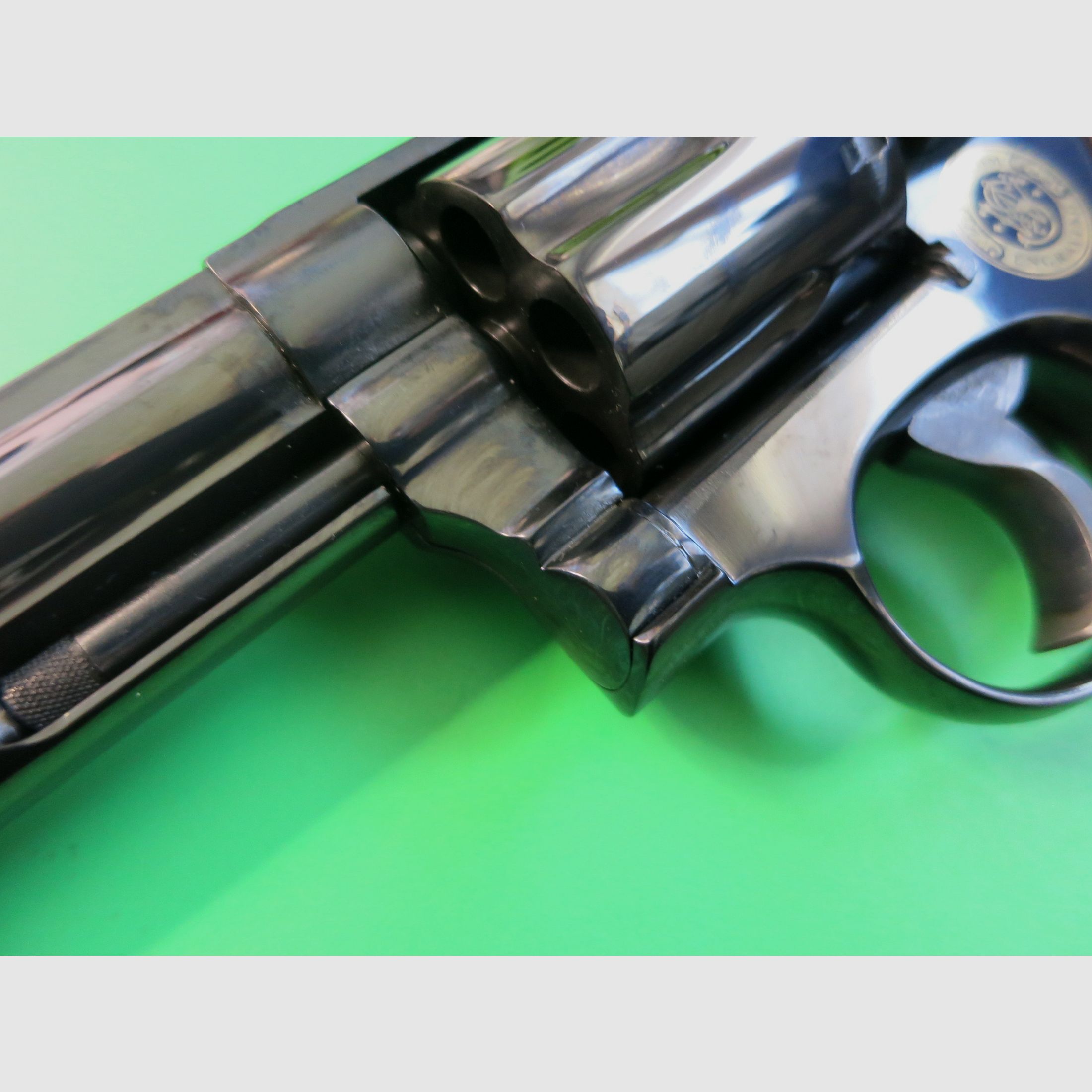 Revolver SMITH & WESSON Modell 586-4, American Traditions Target Champion 6", Kal. 38/357 Mag, Royal Blue   #17