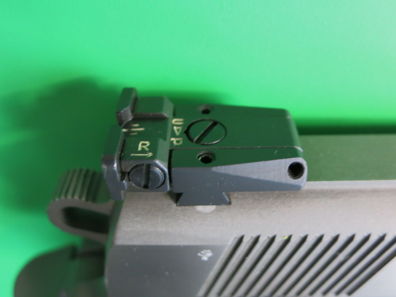 Colt Goverment MK VI Series 80, .45 AUTO, 5" Lauf, Edelstahl (Stainless), Pachmayr-Griff   #18