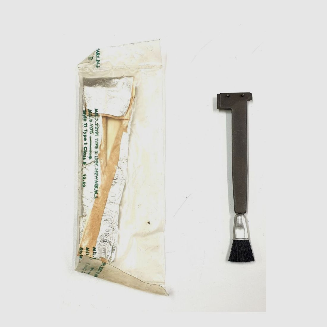 US Army Putzwerkzeug mit Bürste / Cleaning Tool with Brush