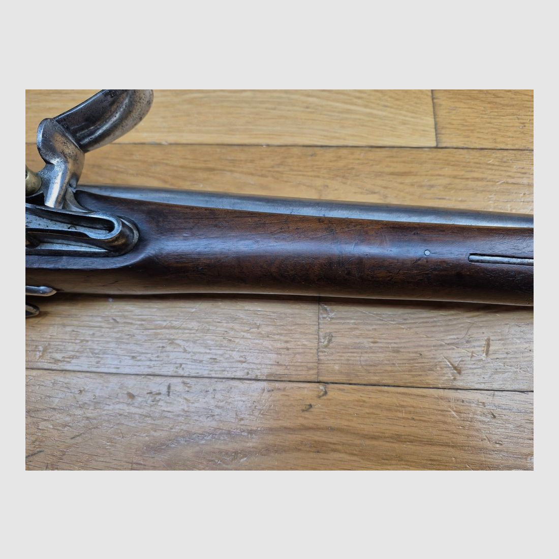 Sehr schönes Gewehr 1777 modifiziert AN IX – Sehr seltene Herstellung von 1807 (vor Russland) – Kaiserliche Manufaktur von St-Étienne – Homogene Stempel – Sehr schönes Holz – Ausgezeichneter Lauf – Rute nach Modell – Seltenes Zustand für eine seltene Waffe – TBE++, Bild 9 von 47